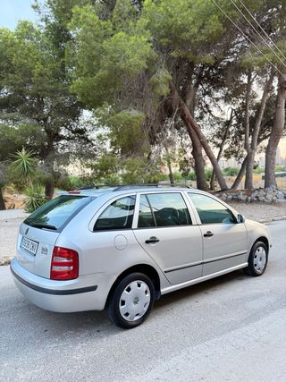 Skoda Fabia / ITV 1/2026 / 1 dueño 