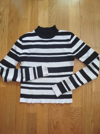 Top de rayas cuello alto