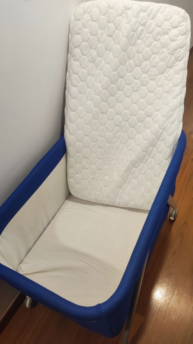 Cuna de bebé azul basic interbaby.