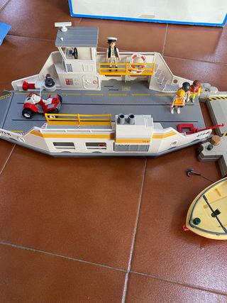 Barco Ferry Playmobil con figuras y quad