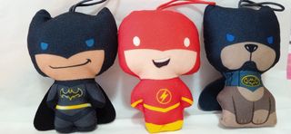 Peluches llavero Batman, Flash y perro batman