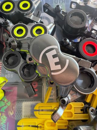 Par de Pinzas Magura MT7 pro