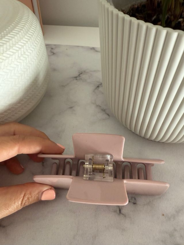 Pinza de pelo Miu Miu rosa