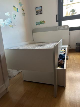 Cama infantil con cajón