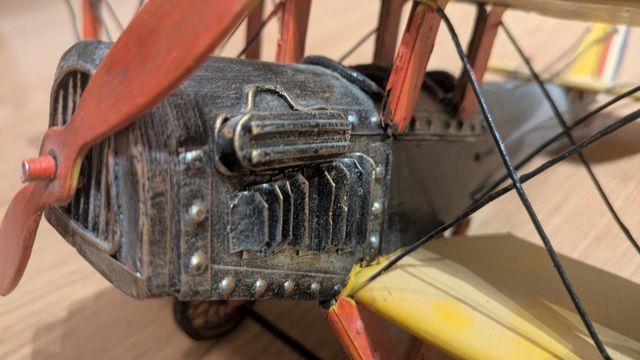 Maqueta Avión de hierro biplano.