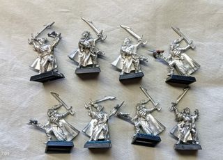 Warhammer Fantasy Elfos Oscuros 8x Sombras
