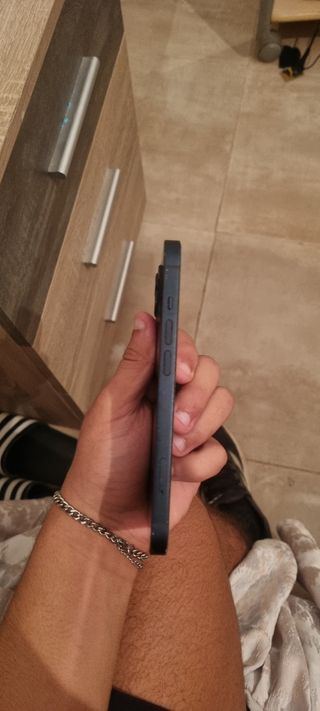 iPhone 13 Apple 
-Precio negociable 
