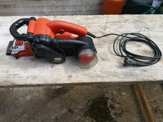 Lijadora de banda Black & Decker 720W