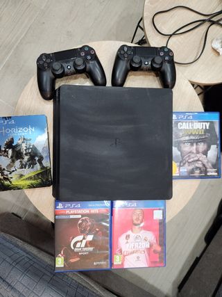 PS4 (PlayStation 4) Black + 3 giochi