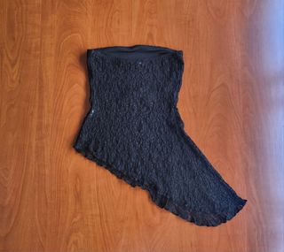 Top negro asimétrico XS Bershka
