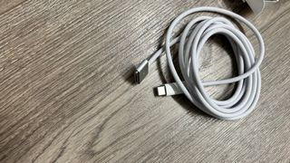 Cable USB-C a MagSafe 3 Apple (2m)