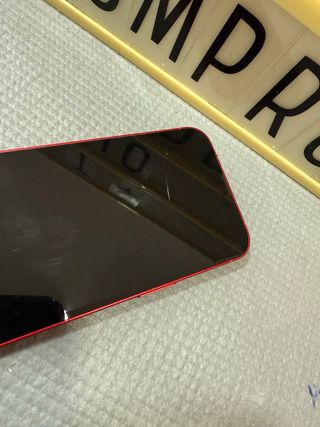 iPhone 13 rosso