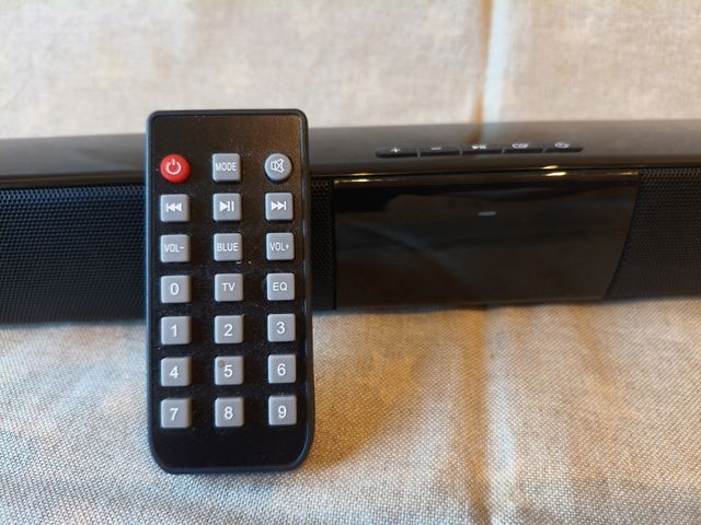 Barra de sonido inalámbrica con mando. Nueva