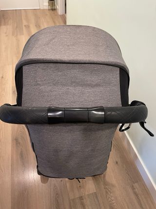 Silla de paseo Easywalker Jackey gris