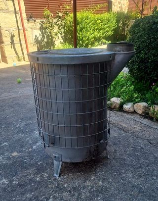 Estufa de leña / Salamandra metálica