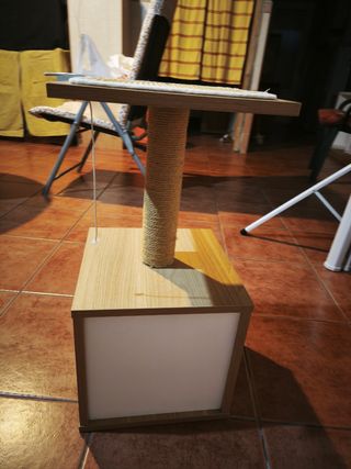 Torre rascador para gato. Nuevo cuesta 90 