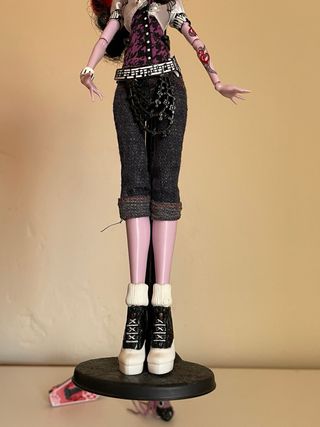 OPERETTA  Muñeca Monster High con accesorios