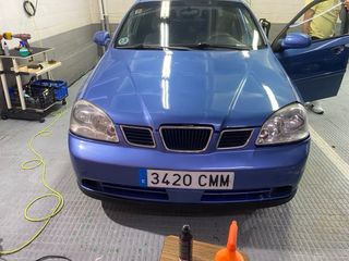Daewoo Nubira 2003.