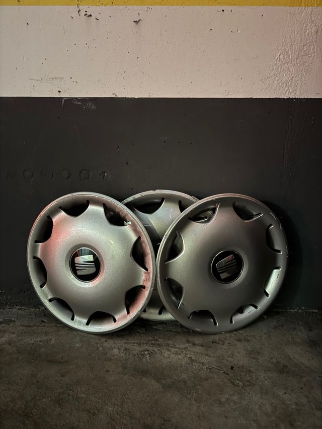 Tapacubos Seat Ibiza 2000