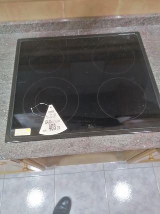 Cocina completa con placa y horno