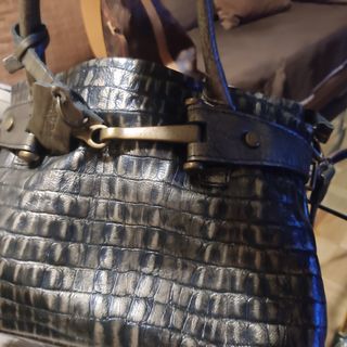 Bolso Anda Negro y Dorado