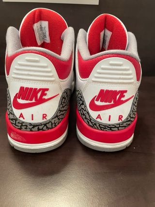 Nike Air Jordan 3 Blancas y Rojas