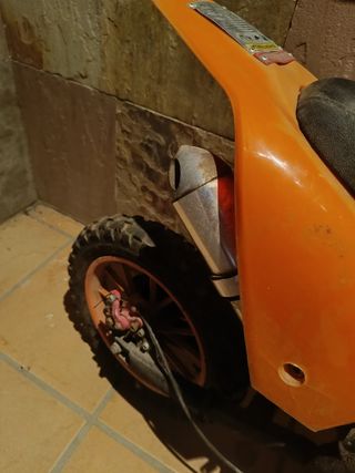 Minimoto cross 49cc cambio por bici Commencal 16" 