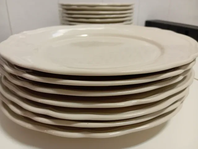 Platos Ikea-Beige