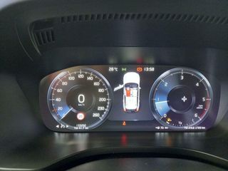 Volvo XC60 2.0 D3 MOMENTUM PRO ADBLUE