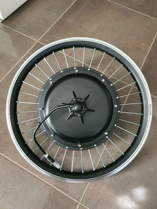 Rueda trasera bicicleta eléctrica.