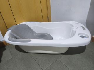 Bañera grande para bebé.