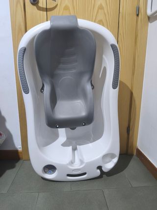 Bañera grande para bebé.