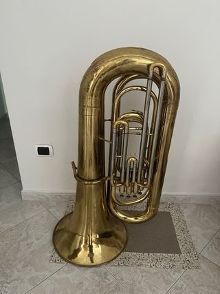 Basso tuba Yamaha YBB321