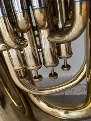 Basso tuba Yamaha YBB321