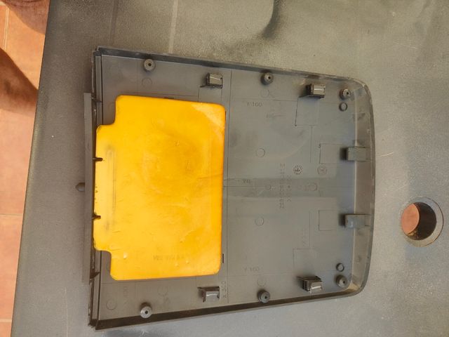 Tapa consola central New Beetle