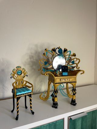 Tocador y Silla Monster High Cleo De Nile