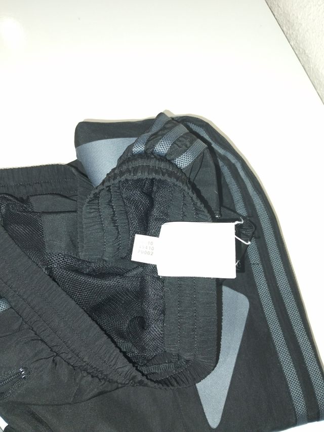 Pantalón corto Adidas negro