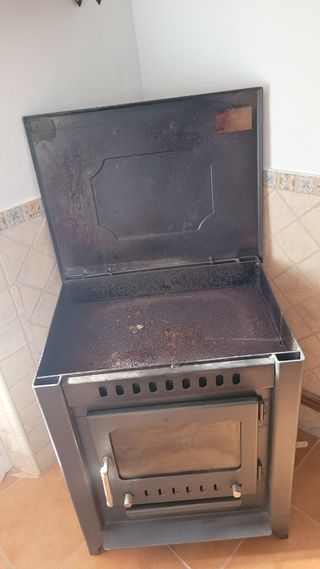 Estufa de leña y carbón hierro fundido