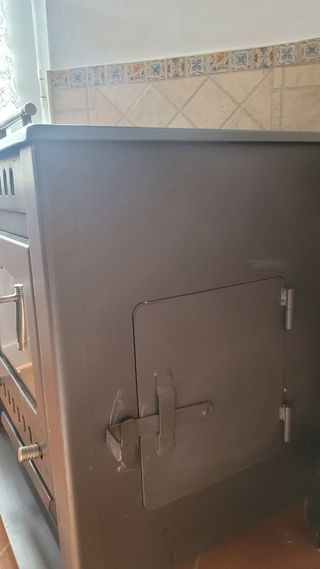 Estufa de leña y carbón hierro fundido