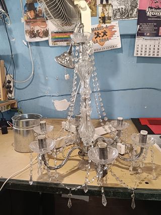 Lámpara de araña de cristal con lágrimas