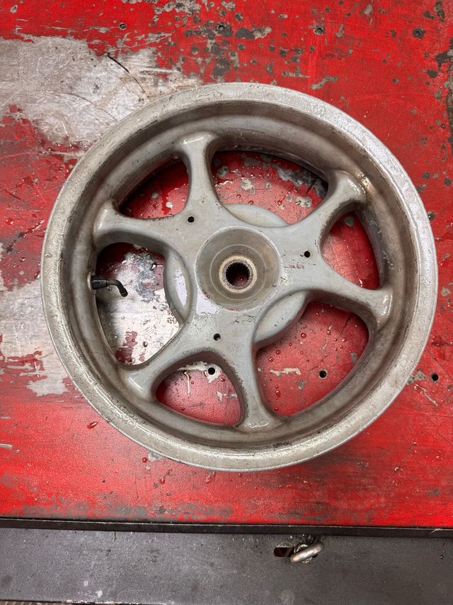 Llantas Honda Dylan y PS 125