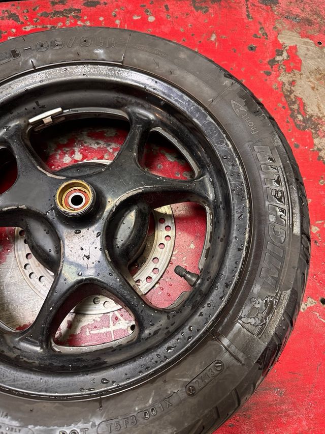 Llantas Honda Dylan y PS 125