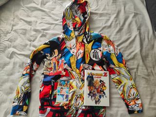 Lote dragon ball: Sudadera, Archivador, figura. . 