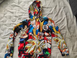Lote dragon ball: Sudadera, Archivador, figura. . 