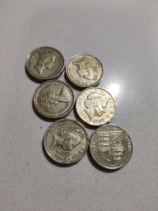 6 Monedas de 1 Libra Esterlina