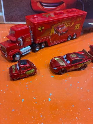 Lote camión y coches metal Cars McQueen Rusteze