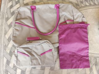 Mochila bandolera con neceser y bolsita A ESTRENAR