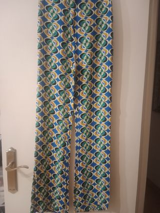 Pantalón estampado floral azul