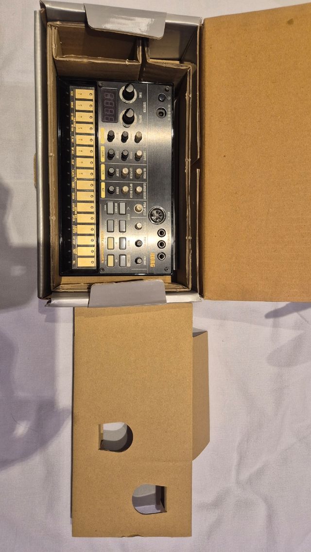 Korg Volca Beats Sintetizador