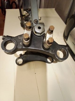 Horquillas basculante chasis Suzuki DR Big 49, 50